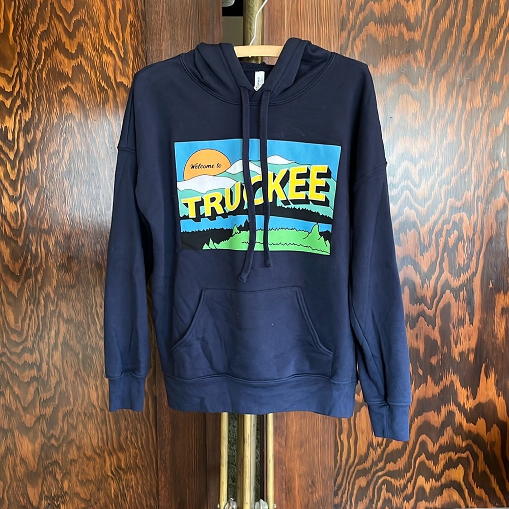 “Welcome to Truckee” Lake Tahoe Navy Blue Super Soft Fleece Hoodie XS